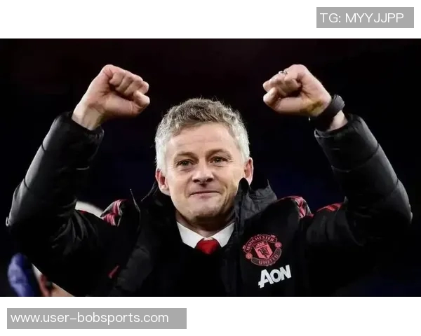 索尔斯克亚现身柴郡引发猜测或将重返曼联担任临时主帅